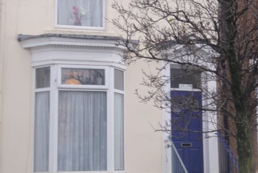 2 bed house, St helens avenue, Brynmill, Swansea, SA14NF - Image 2